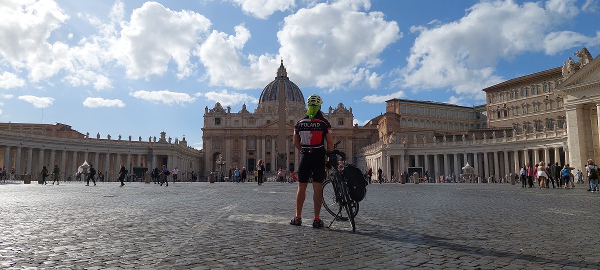 Rowerzysta w Watykanie